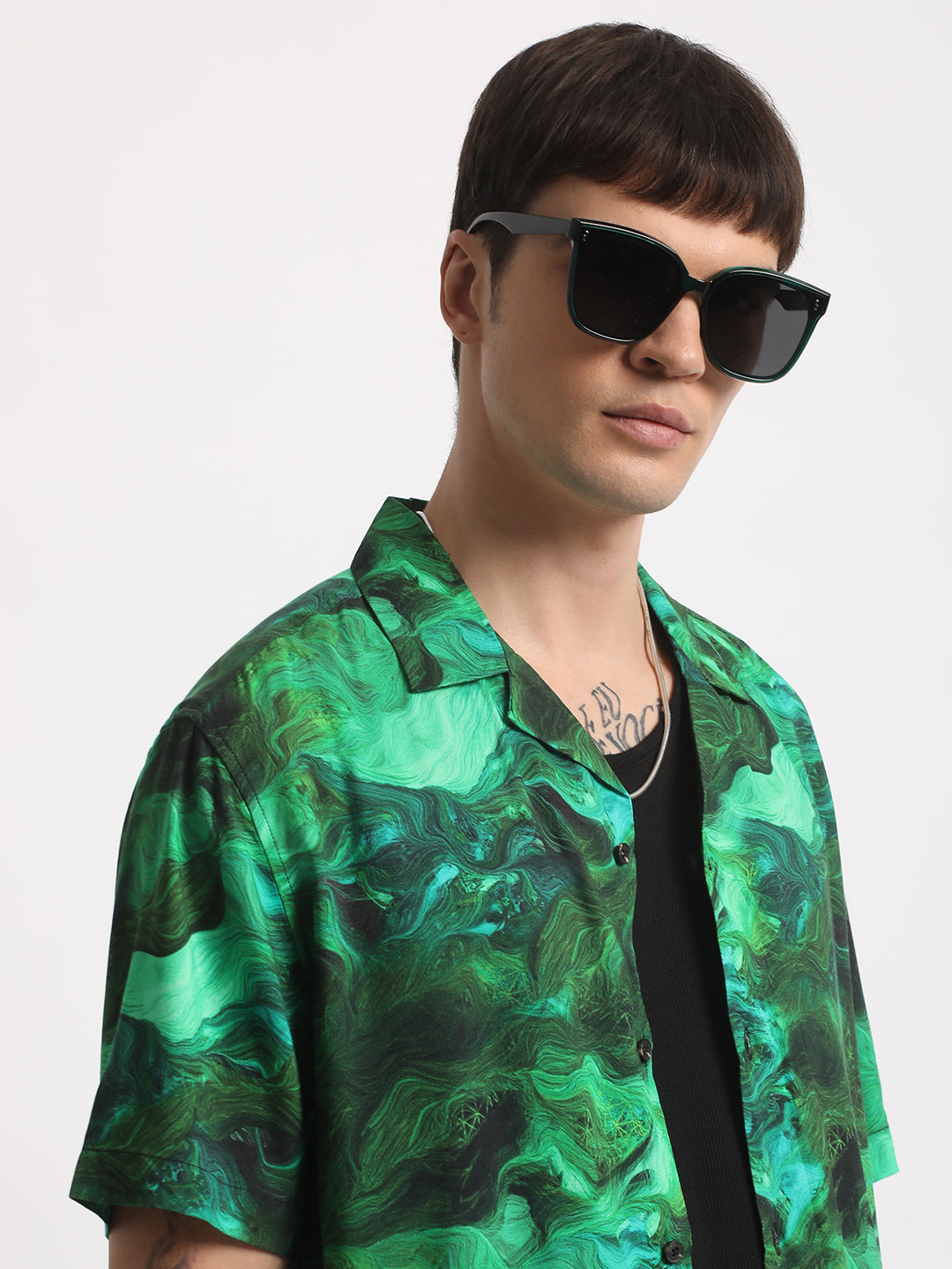 Men Green Printed Regular Fit Cotton Casual Shirt by The Bear House