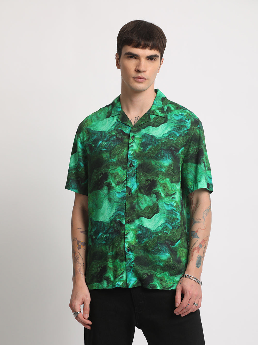 Men Green Printed Regular Fit Cotton Casual Shirt by The Bear House