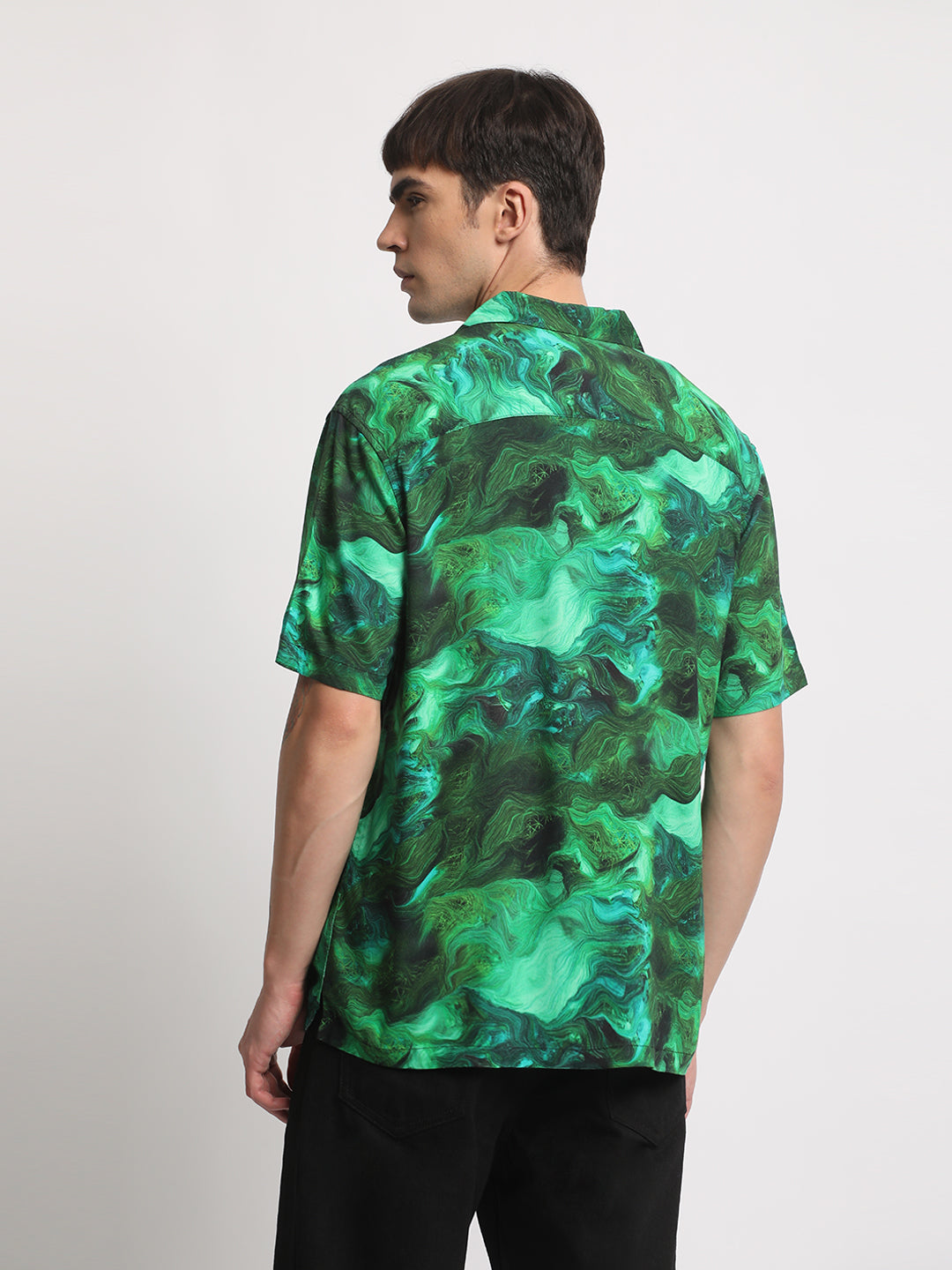 Men Green Printed Regular Fit Cotton Casual Shirt by The Bear House