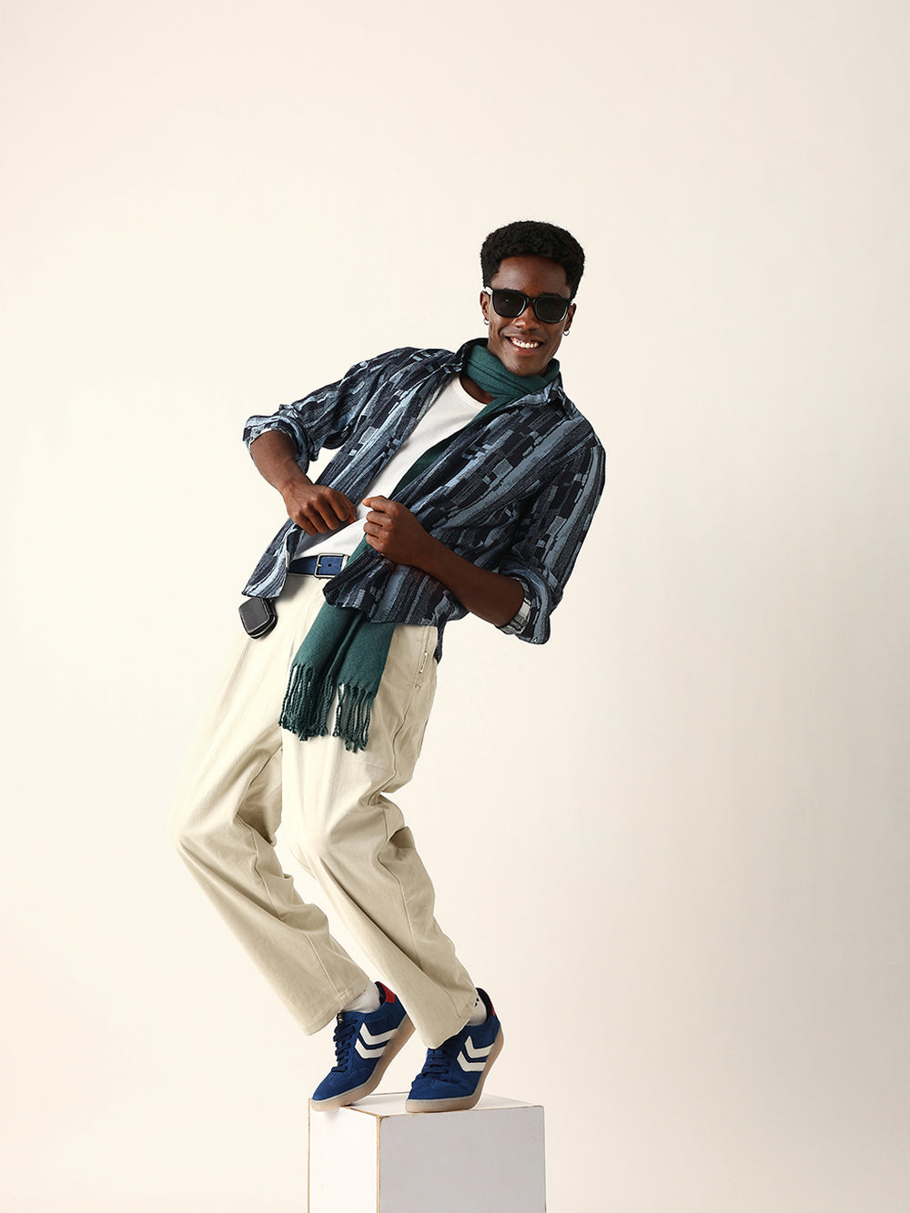 Blue Abstract Textured Printed Regular Fit Casual Shirt by The Bear House
