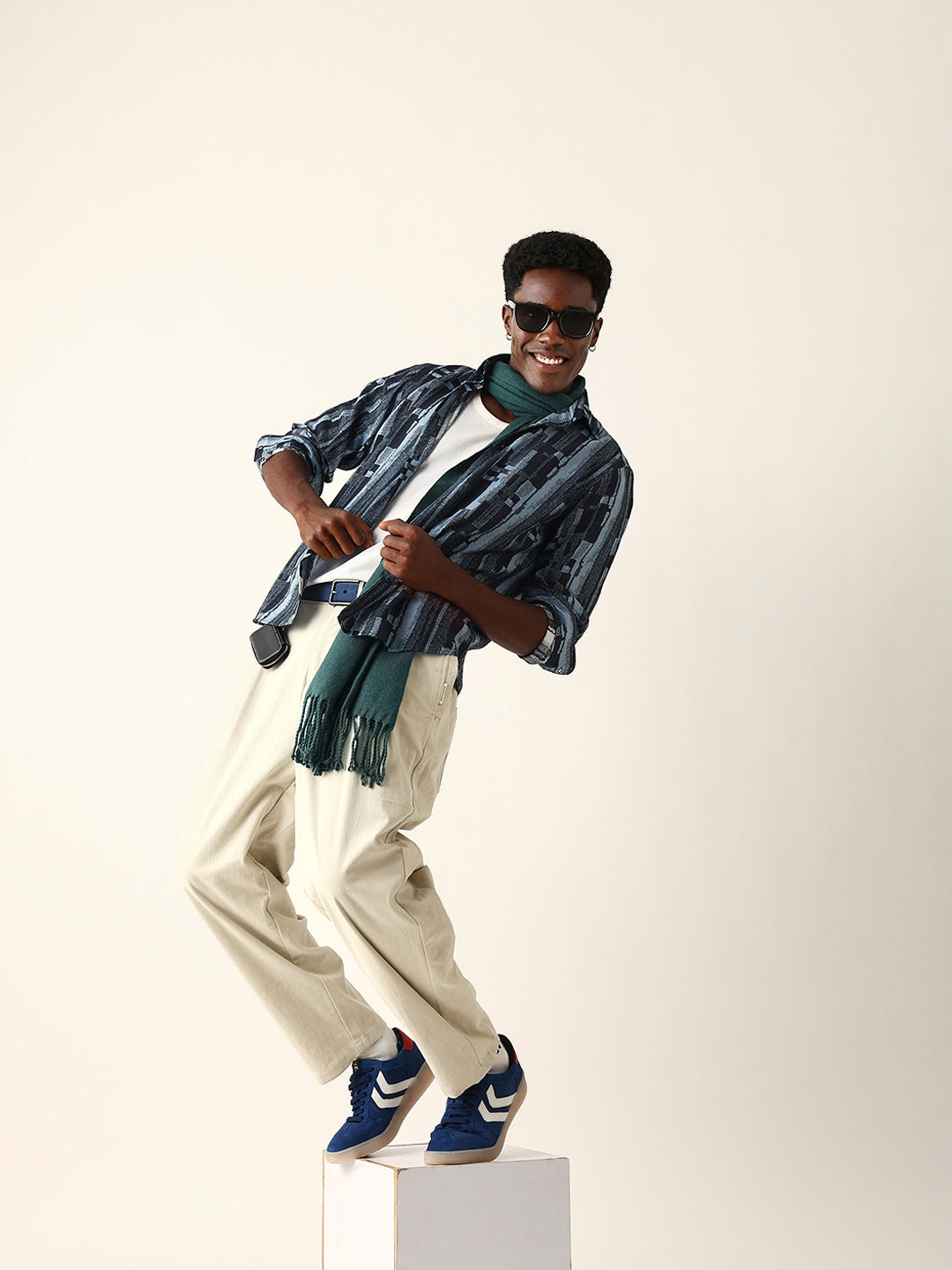 Blue Abstract Textured Printed Regular Fit Casual Shirt by The Bear House