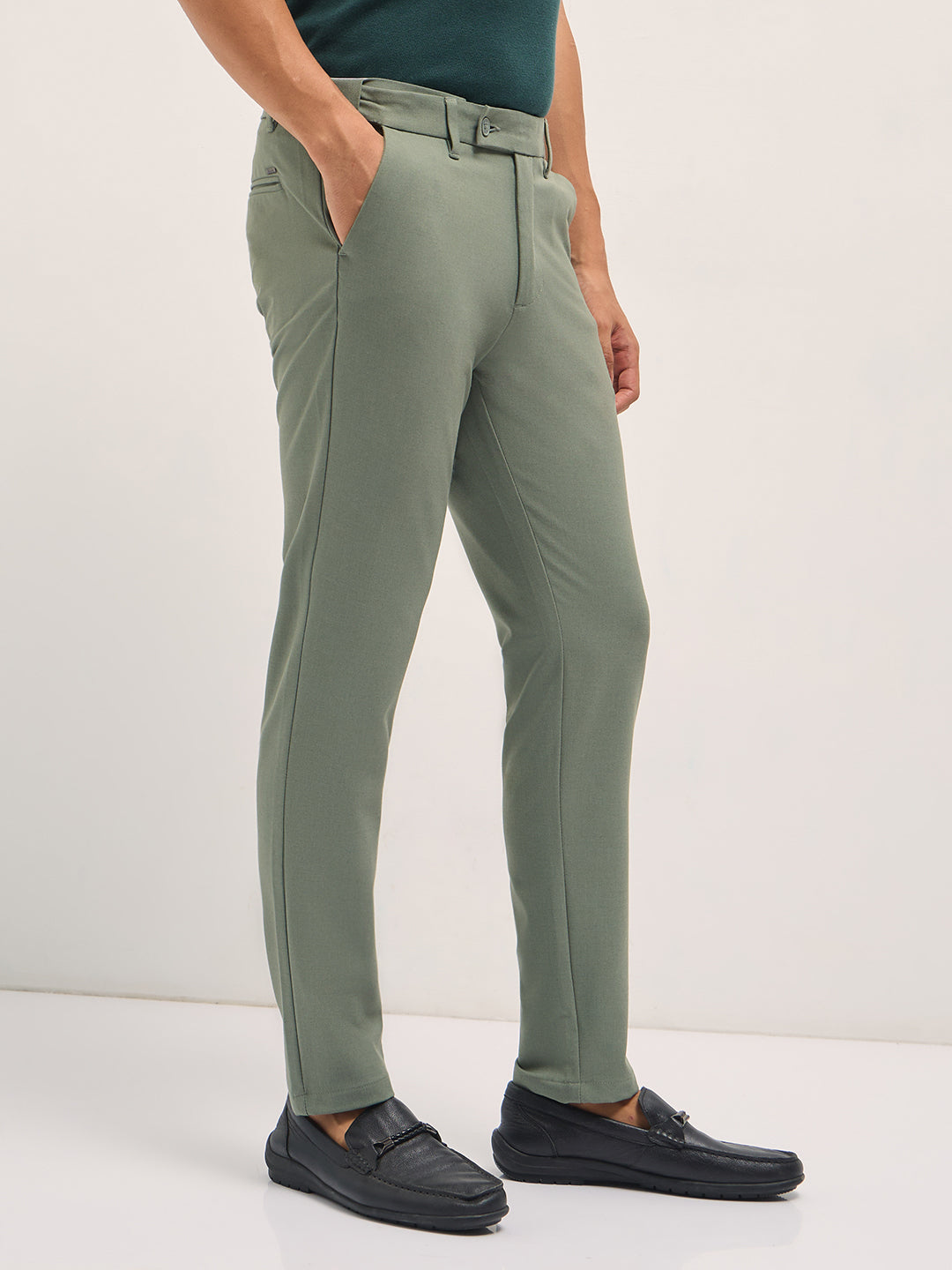 Green Solid Slim Fit Formal Trousers by The Bear House