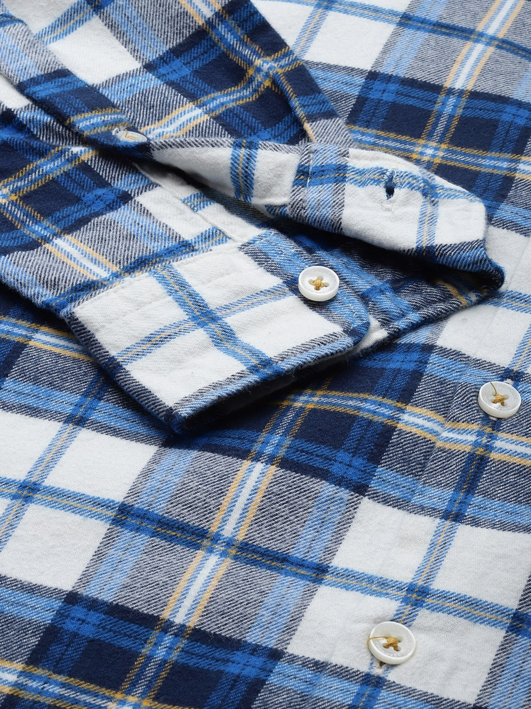 Men Slim Button-down Flannel Shirt by The Bear House