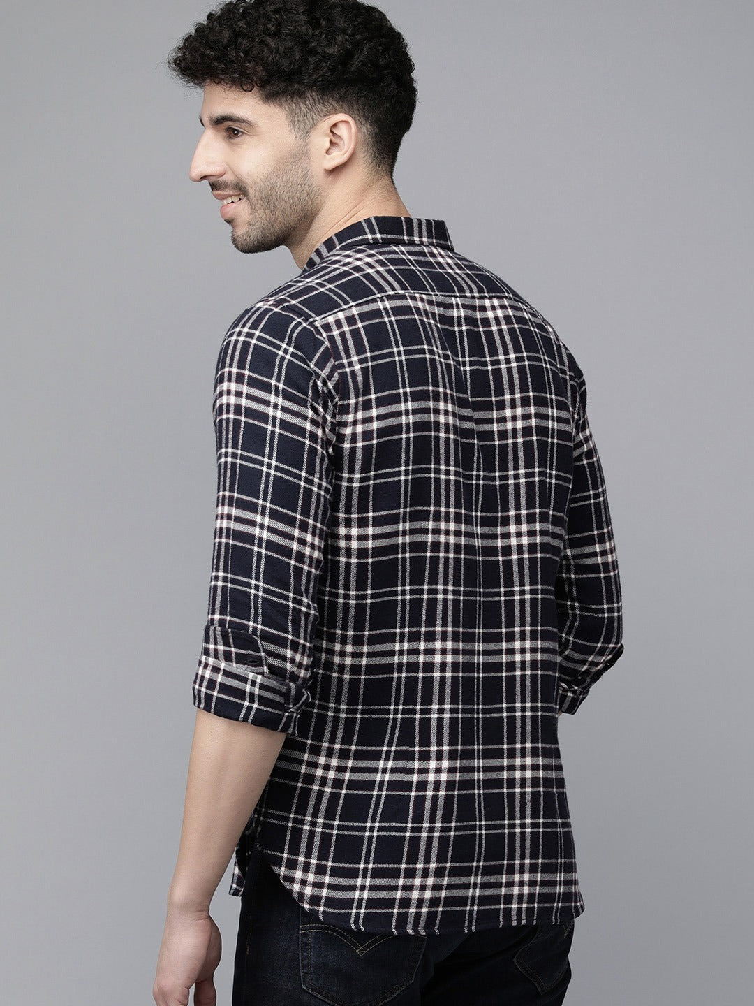 MEN SLIM CHECKS BUTTON-DOWN CASUAL SHIRT by The Bear House